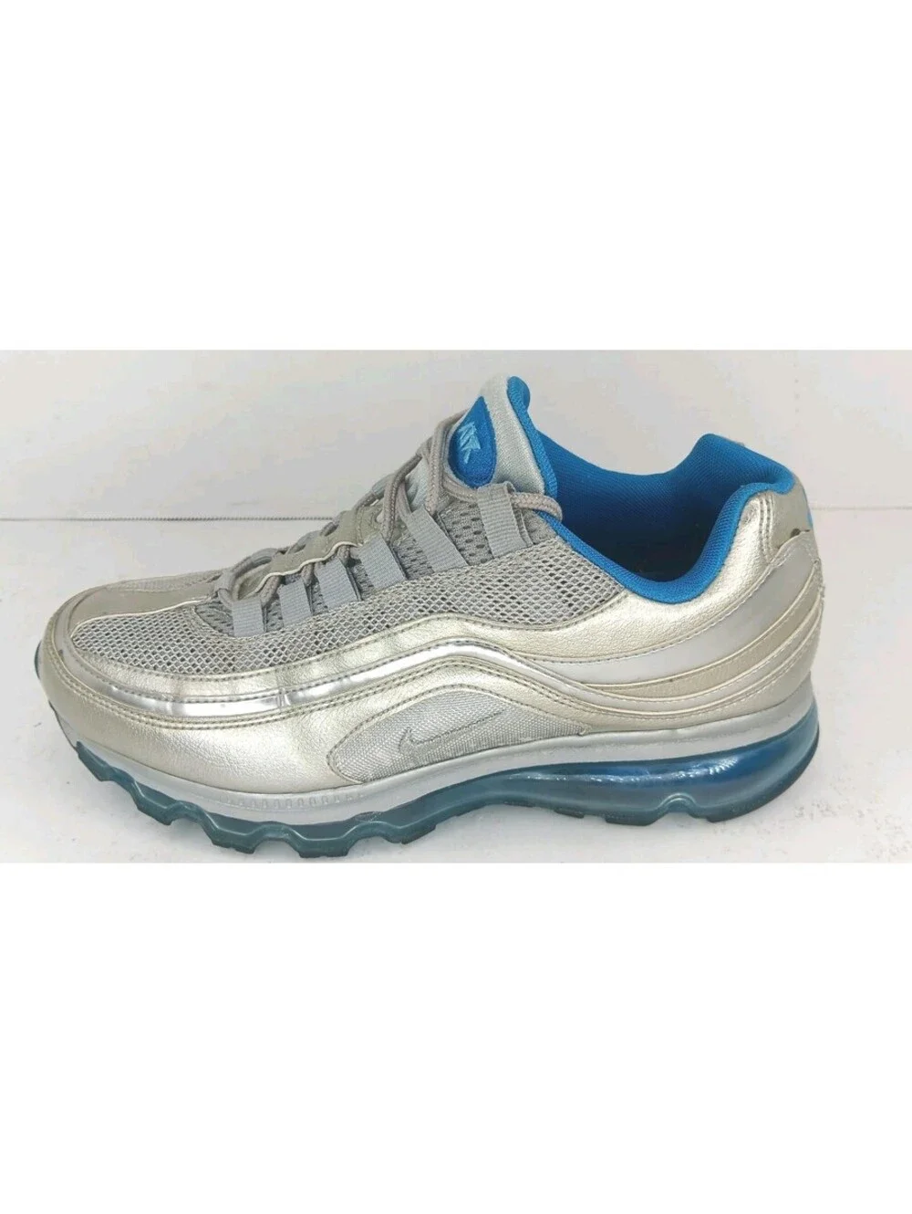 Nike Air Max 24/7  Women’s Athletic Sneakers Sz 8 Teal And Silver 397292-040